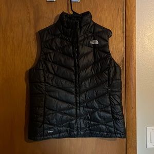 Women’s North Face vest